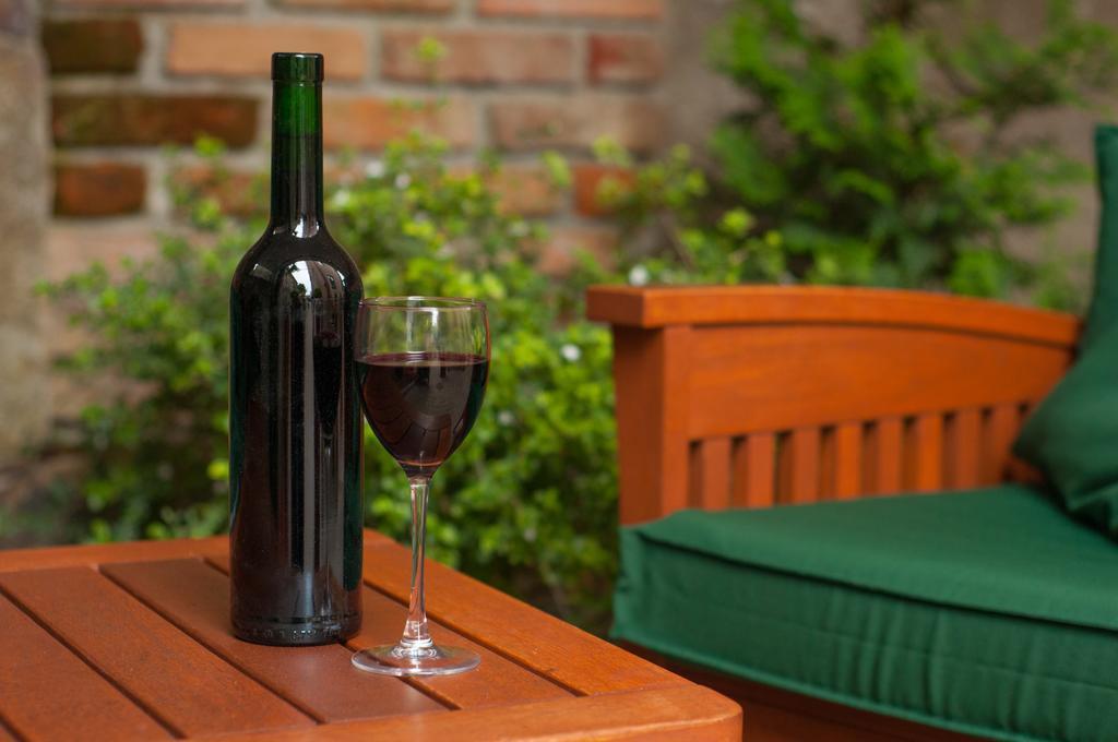 Hotel Phaliashvili Batumi Ngoại thất bức ảnh