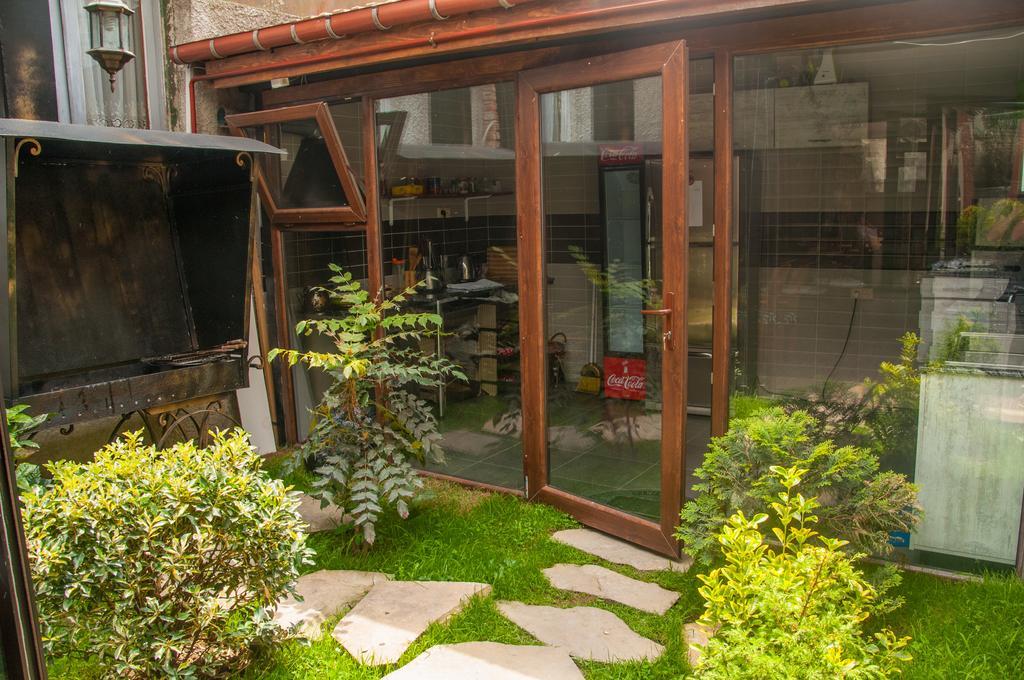 Hotel Phaliashvili Batumi Ngoại thất bức ảnh