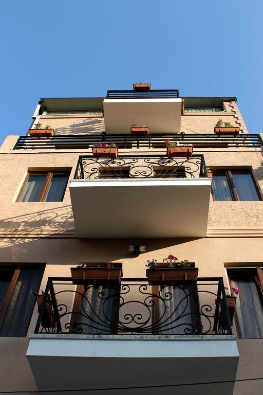 Hotel Phaliashvili Batumi Ngoại thất bức ảnh