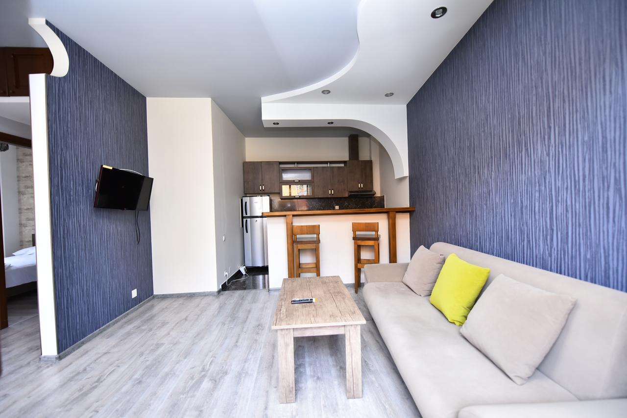 Hotel Phaliashvili Batumi Ngoại thất bức ảnh