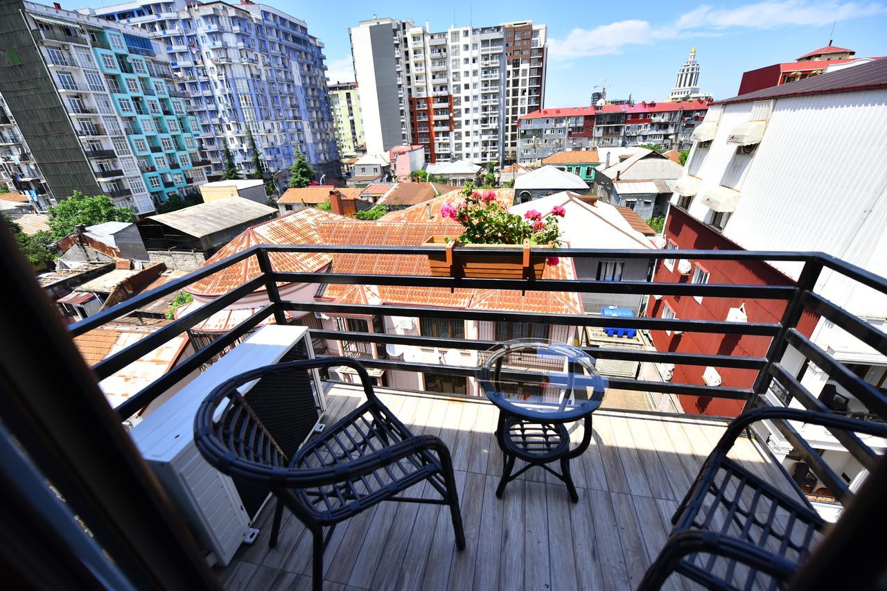 Hotel Phaliashvili Batumi Ngoại thất bức ảnh