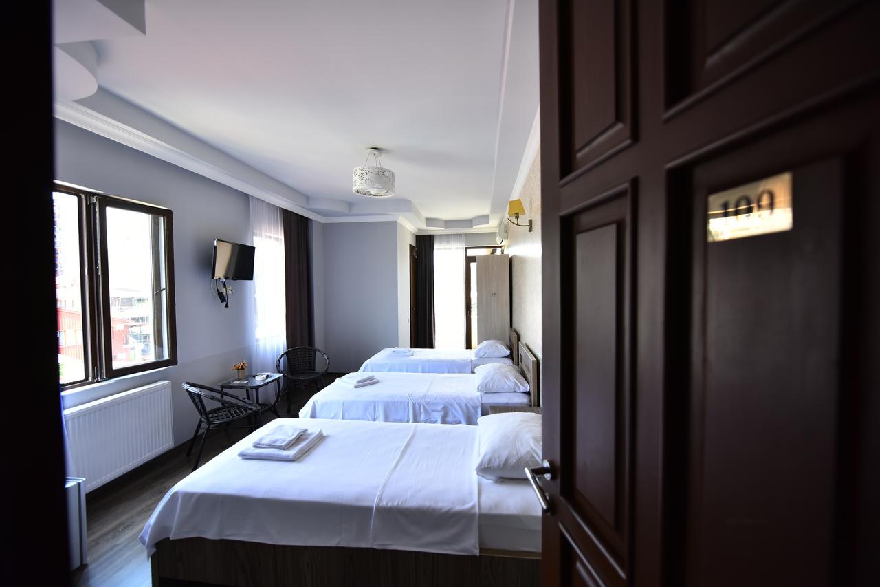 Hotel Phaliashvili Batumi Ngoại thất bức ảnh